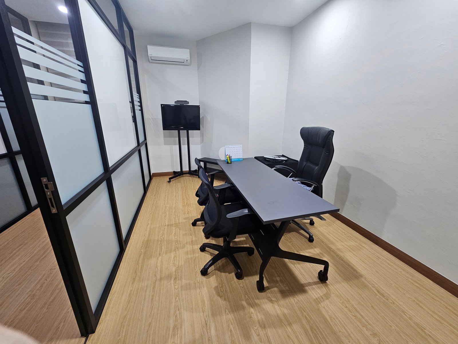 Live Room Detail 1